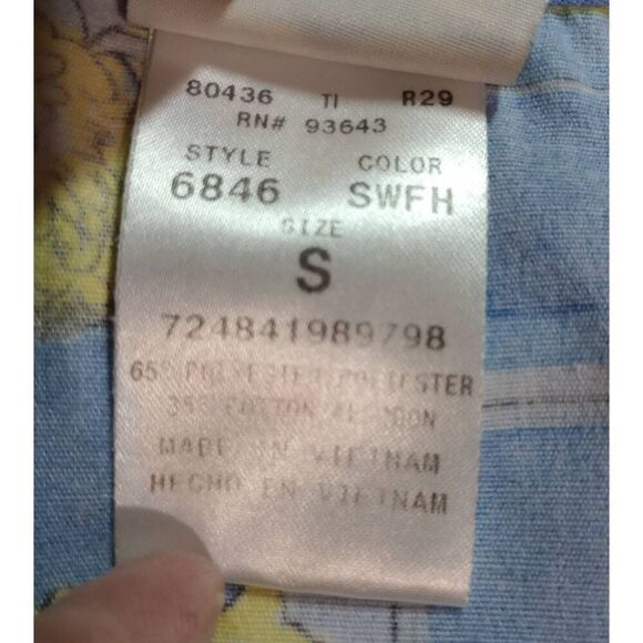 Sesame Street Scrub Top Ladies Small Blue‎ Elmo Pediatric - Picture 6 of 7